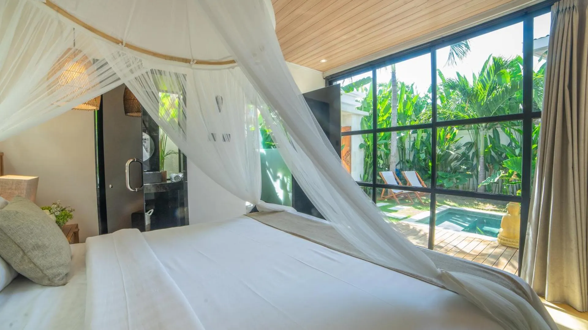 Kmana Villas Seminyak By Rh Management