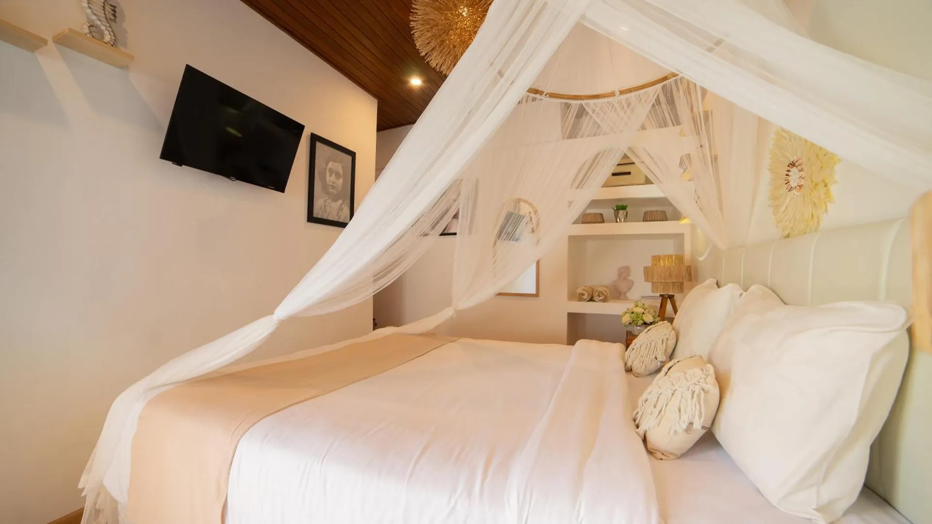 Kmana Villas Seminyak By Rh Management