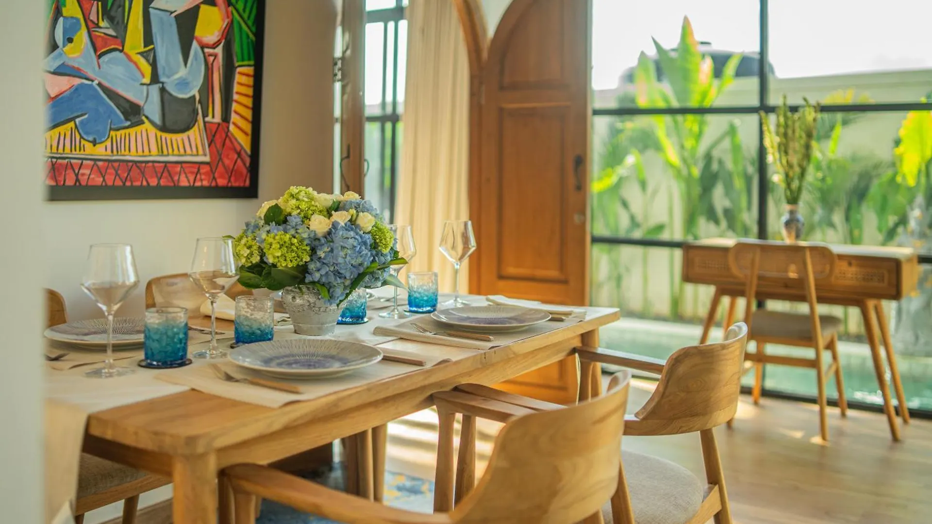 Kmana Villas Seminyak By Rh Management