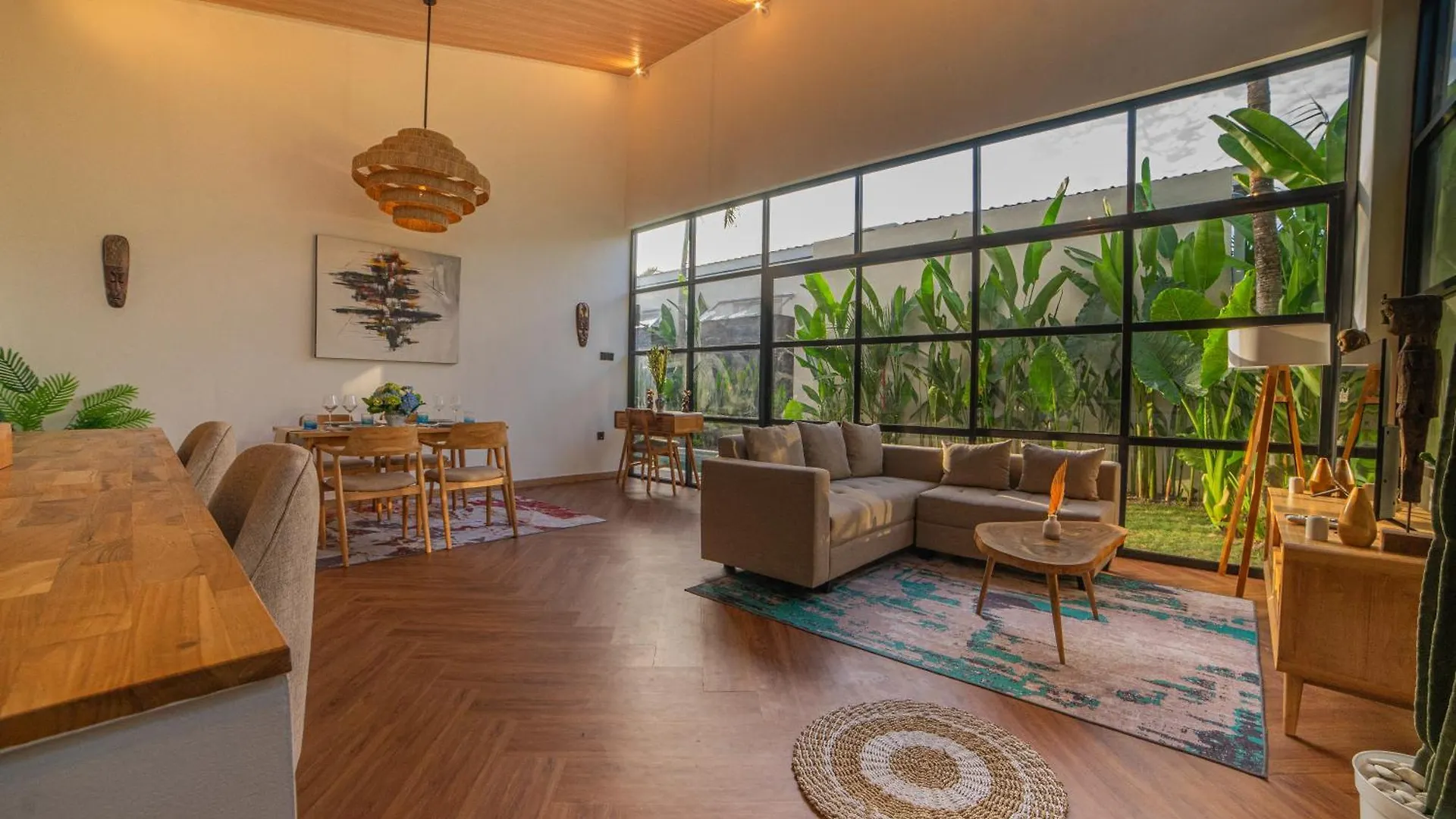 Kmana Villas Seminyak By Rh Management