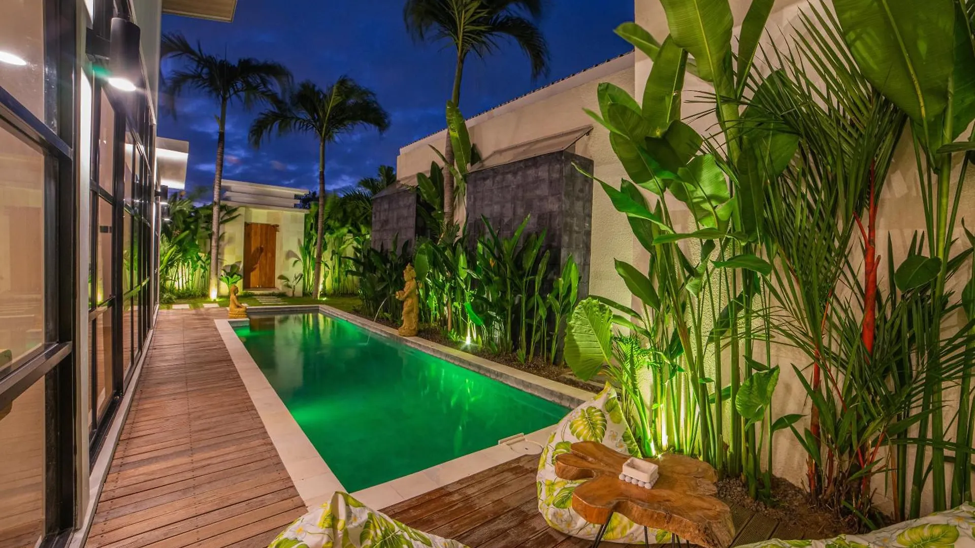 Kmana Villas Seminyak By Rh Management Indonesia