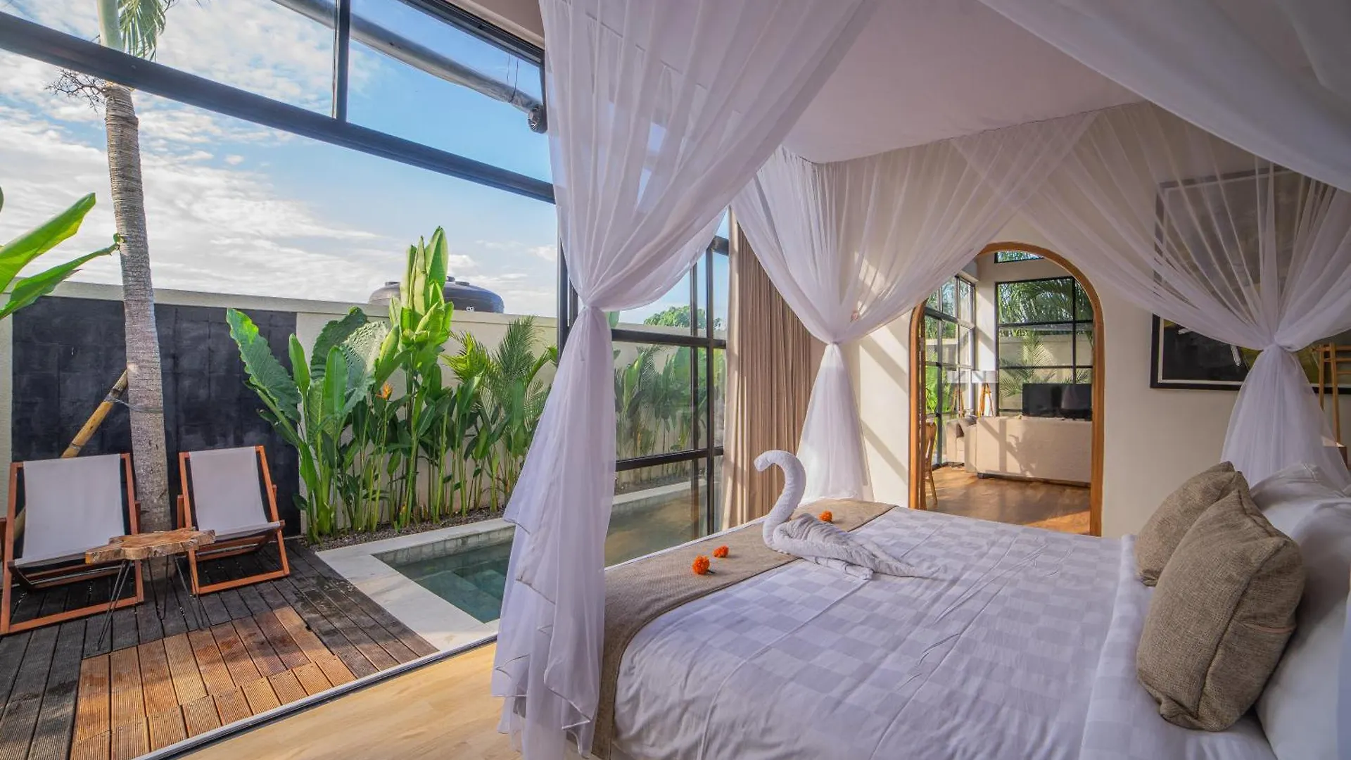 Kmana Villas Seminyak By Rh Management Indonesia